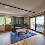 Apartmán Westside 9 *