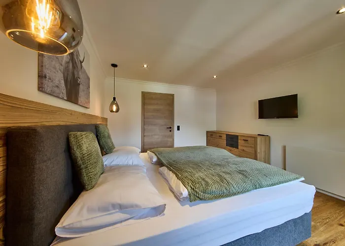 Westside 9 잘바흐 힌터글렘